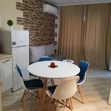 Apartment Shterevi